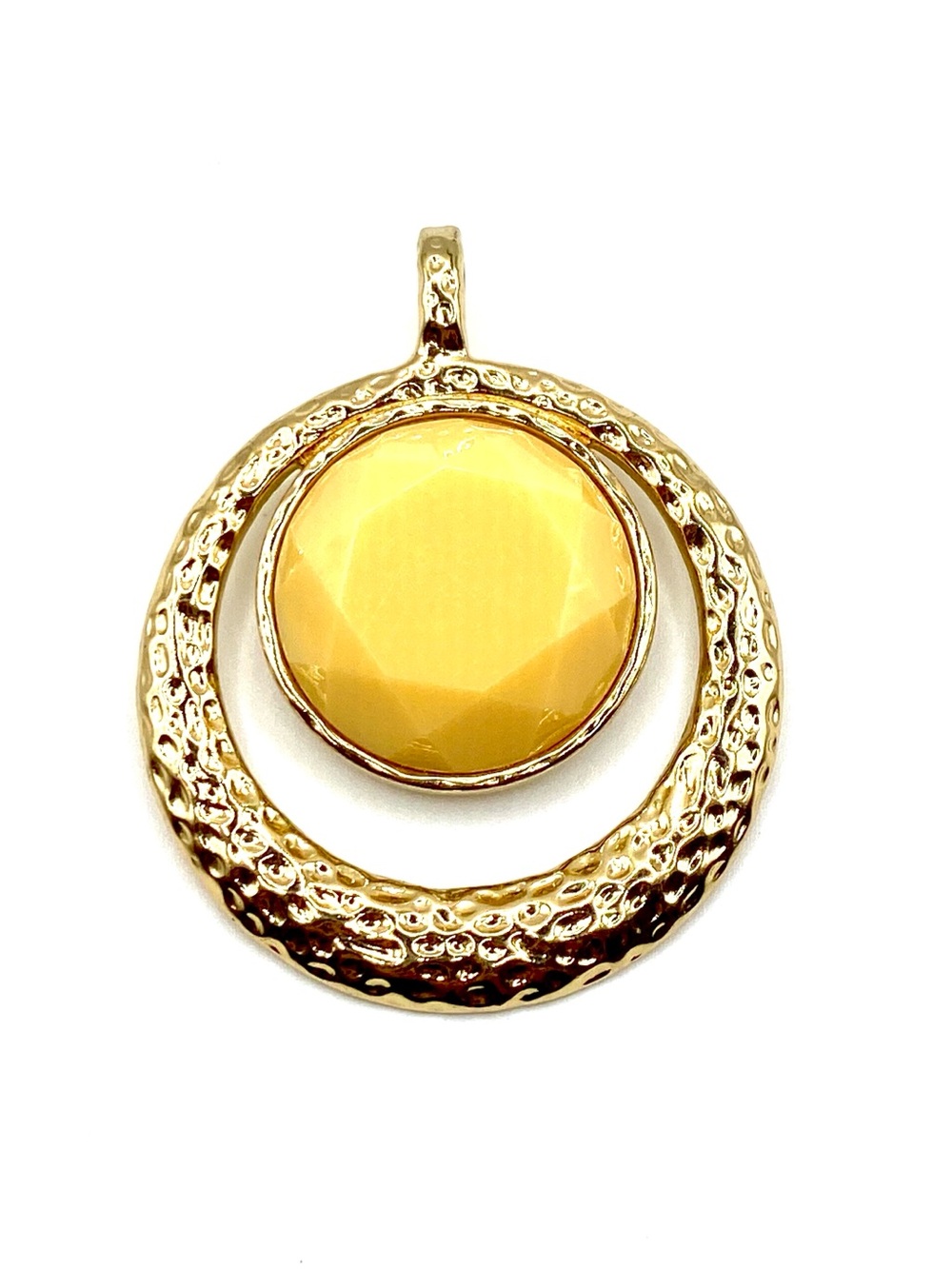 Premier Designs French Vanilla Gold Tone Hammered Faceted Lucite Pendant VTG